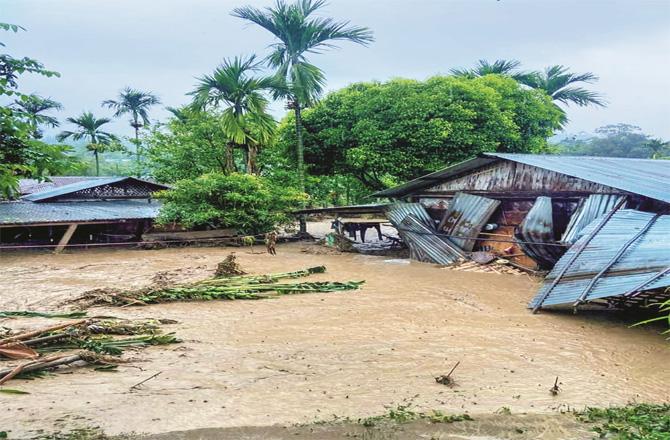 آسام میں سیلاب کی تباہی،۲۴؍اضلاع میں ۲؍ لاکھ سے زیادہ افراد متاثر