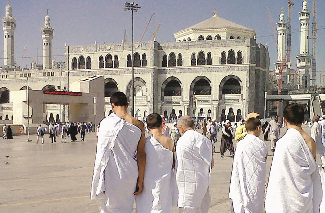 حج بدل کا ذکر تو کتابوں میں ہے مگر عمرہ بدل دَور حاضر کی اصطلاح ہے