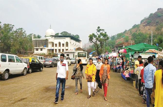 راجپوری کاپارکنگ یارڈ کھول دیا گیا، سیاحوں کو بڑی راحت