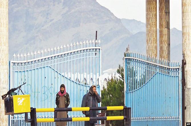 کابل میں یونیورسٹیاں کھل گئیں مگر حاضری کم