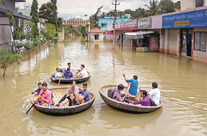 بنگلور:سیلابی پانی میں کمی لیکن مصیبت ابھی ختم نہیں ہوئی