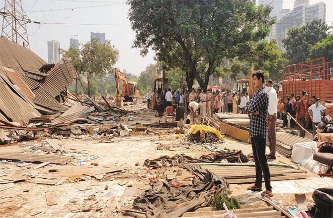 چارکوپ :منہدم شدہ فرنیچر مارکیٹ کے متاثرین اب بھی انصاف کے منتظر