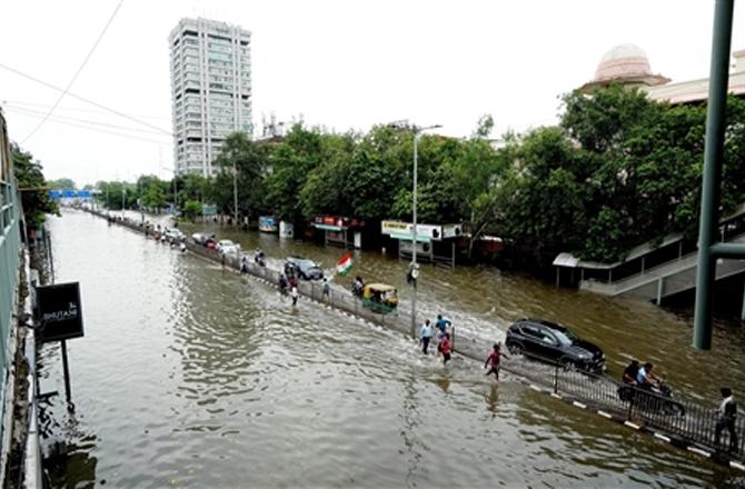 دہلی میں سیلابی صورتحال، وزیر اعلیٰ وزرات کا بینہ کی میٹنگ طلب کریں گے