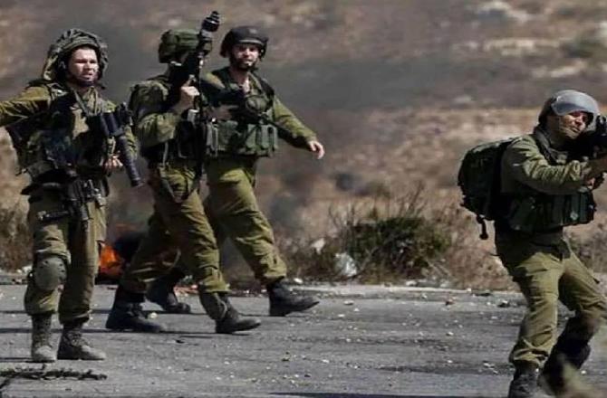 مغربی کنارے میں کشیدگی بر قرار، اسرائیل کی فائرنگ میں ۲؍فلسطینی جاں بحق