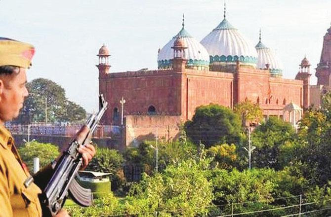متھرا کی شاہی عیدگاہ مسجد کیلئے کورٹ کمشنر کی تقرری کی مانگ خارج