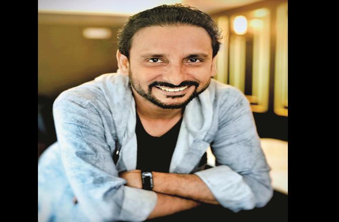 انعام الحق نے ’ذراہٹ کےذرابچ کے‘ میں انوکھا کردار ادا کیا