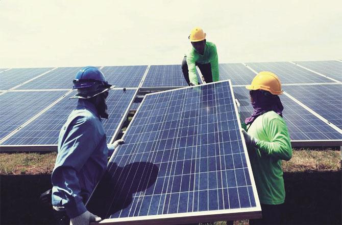 شمسی توانائی سے بجلی پیدا کرنے کے  پروجیکٹ میں ۱۲؍ کمپنیوں کو دلچسپی!