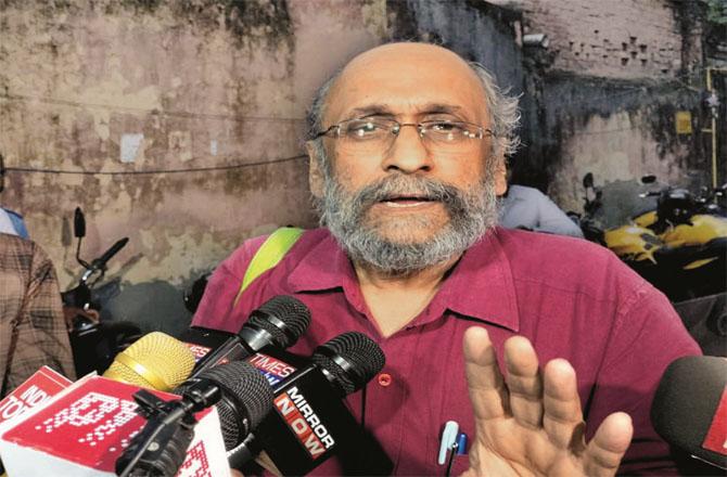 ’نیوز کلک‘ سے وابستہ صحافیوں کے یہاں چھاپے، پورٹل کا دفتر سیل کردیا گیا  