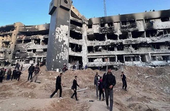 غزہ: الشفاء اسپتال میں اجتماعی قبریں دریافت کی گئی ہیں: رپورٹ