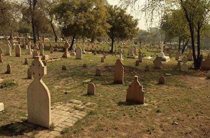 سویڈن: جنگ کی صورت میں لاشوں کو دفنانے کیلئے قبرستان کی تلاش شروع 