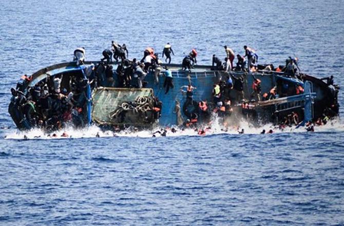 یورپ پہنچنے کی کوشش میں سینیگال کے شمالی ساحل پر کم از کم دو درجن تارکین وطن ہلاک 
