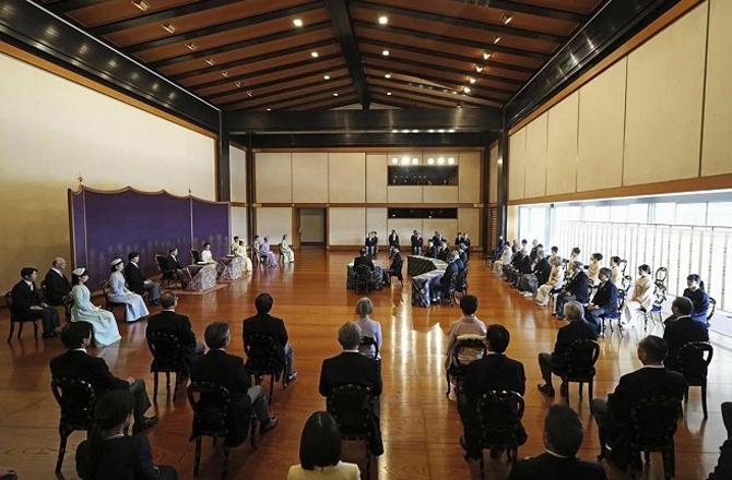 جاپان: نئے سال کے استقبال کیلئے شاہی خاندان کی روایتی شعری نشست