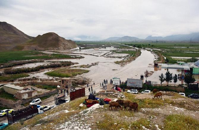 افغانستان: سیلابی صورتحال، ۳۰۰؍ افراد ہلاک، سیکڑوں لاپتہ 