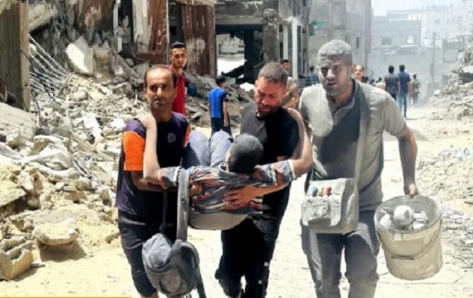 غزہ : اسرائیلی بمباری میں۸۳؍فلسطینی جاں بحق، رفح میں القسام بریگیڈ کےحملے میں۱۵؍ اسرائیلی فوجی ہلاک