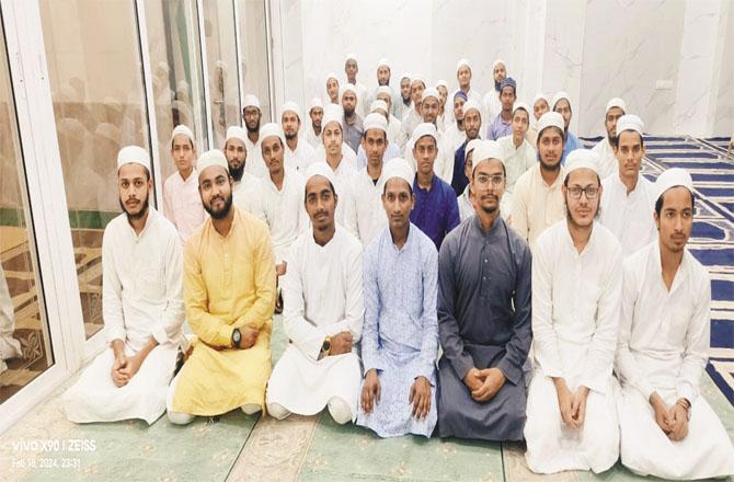 شہر ومضافات کے متعدد دینی مدارس کے ۸۱؍طلبہ کی ایس ایس سی میں شاندار کامیابی 