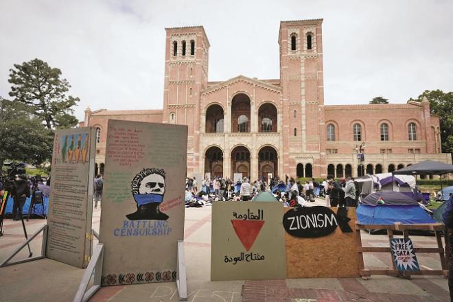 طلبہ کےاحتجاج کے بعد امریکی یونیورسٹیوں میں معمول کی کلاسیزکی بحالی کی کوشش