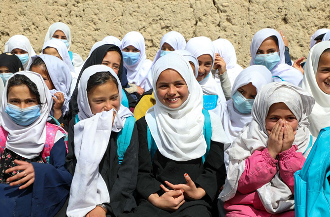افغانستان کے۹۰؍ فیصد سے زائد افراد لڑکیوں کے تعلیم کے حق میں: اقوام متحدہ