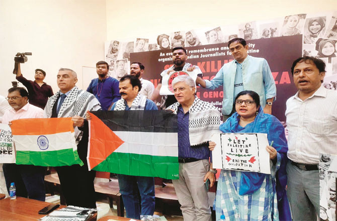 ’’ غزہ میں صحافیوں ، عام شہریوں اور بچوں کا قتل عام بند کرو‘‘