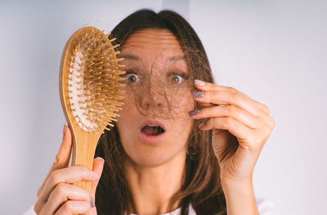 یہ چھ غذائیں بالوں کا جھڑنا روکتی ہیں