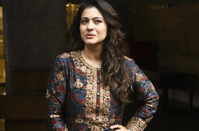 کاجول نے ایک تقریب میں ہندی زبان میں بات کرنے سے انکار کردیا، سوشل میڈیا 
