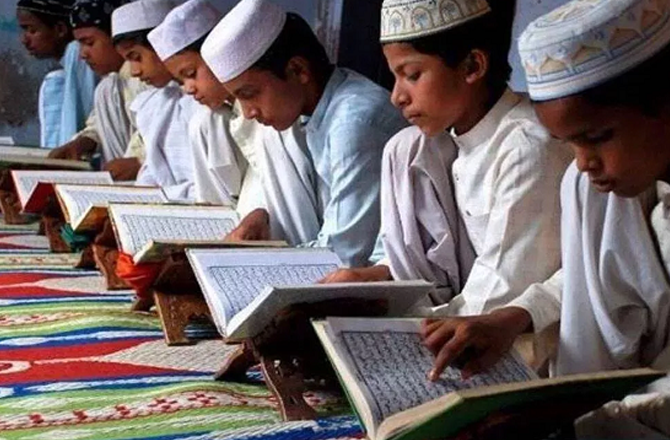 حیدرآباد:۴۰۰؍ سالہ قدیم مسجد میں واقع مدرسے کو بند کرنے کی ہندوتوا گروپ کی مانگ