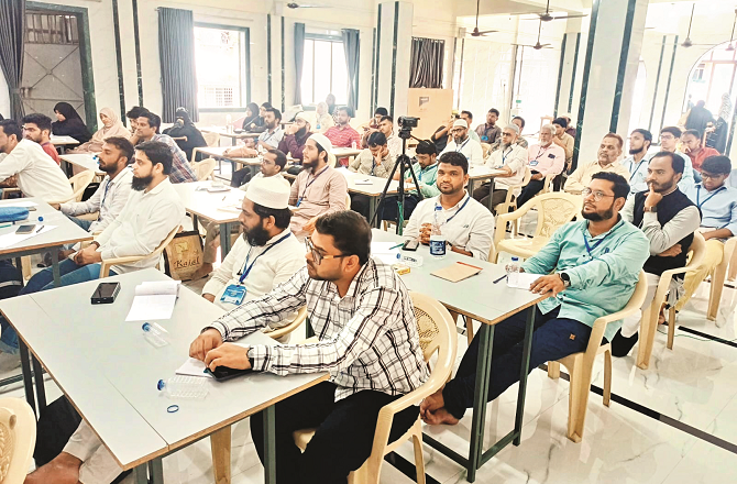 اسکول سے ماسٹر کورس تک اسکالر شپ دی جاتی ہے،بیداری کی ضرورت