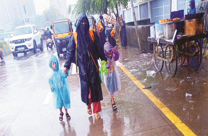 موسلادھاربارش   کے سبب آج ممبئی اور تھانے میں اسکول اور کالج بند