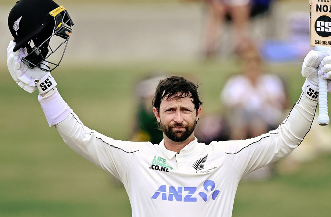 ڈیون کونوے کی ڈبل سنچری کی مدد سے نیوزی لینڈ نے ۵۷۵؍رن پر اننگز ڈکلیئرکردی 