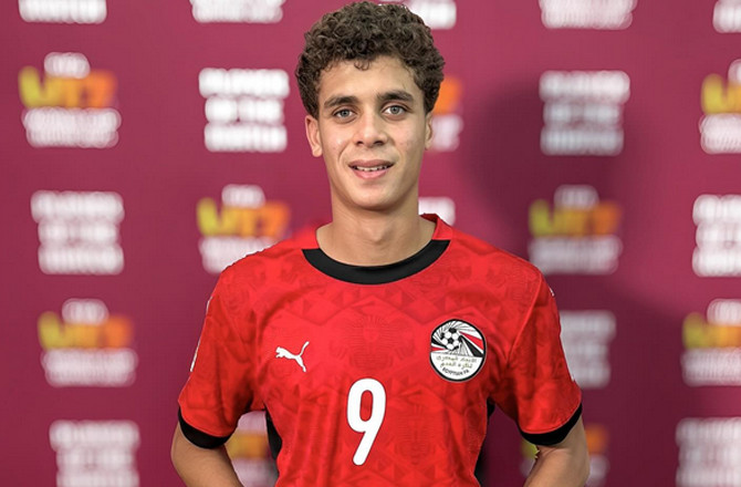 بارسلونا کی نظریں ابھرتے ہوئے مصری  اسٹار حمزہ عبدالکریم پرمرکوز