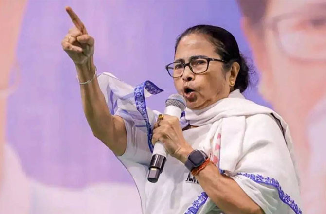 ریاستی حکومت کسی کو بھی اپنی جائیداد یا مذہبی مقامات پر قبضہ کرنے نہیں دے گی: ممتابنرجی