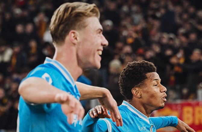 نیپولی نے اے سی میلان کو ہرا کر فائنل کا ٹکٹ کٹا لیا