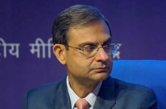 قرض لینے والوں کے لیے اچھی خبر، آر بی آئی کے گورنر نے بینکوں کی سرزنش کی