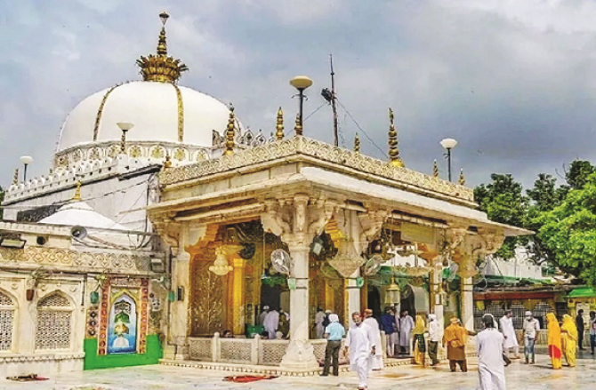 درگاہ اجمیرشریف میں بم کی اطلاع سے افراتفری، خالی کرائی گئی 