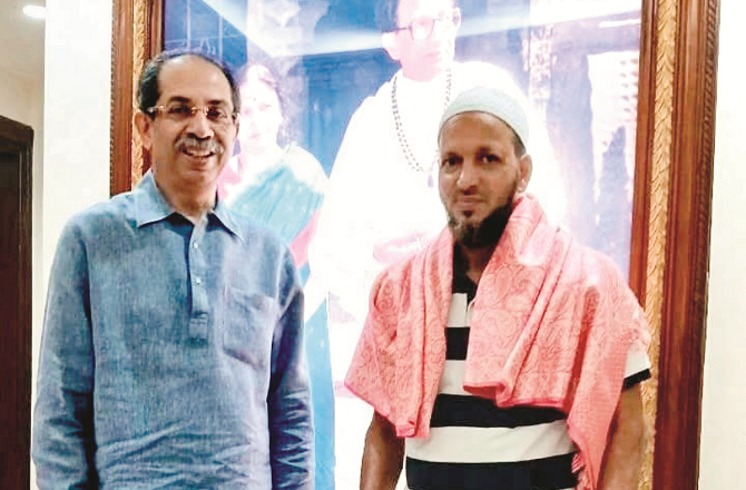 یاد ہے گیٹ وے آف انڈیا پر ۲۵؍افراد کو بچانے والا عارف بامنے؟