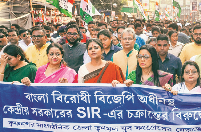 آسام میں ’ایس آئی آر‘پر الیکشن کمیشن کا ’یو ٹرن‘