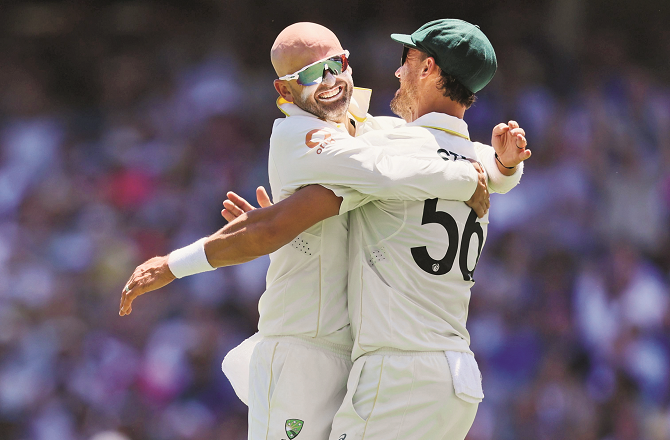 ایشیز سیریز: تیسرے ٹیسٹ پر بھی آسٹریلیا کی گرفت مضبوط