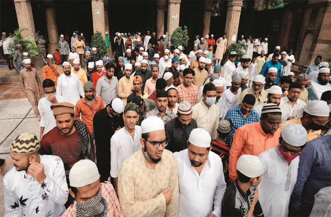 یہ حقیقت بھی تو عیاں ہو!