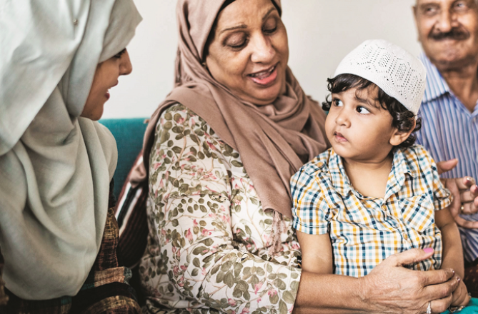 بچوں کو نصیحت کرنے سے قبل بڑے خود اس کے پابند بنیں