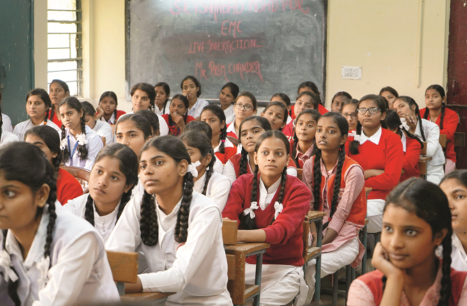 لڑکیوں کے ڈراپ آئوٹ کی شرح تشویشناک 