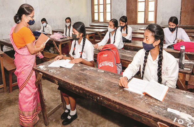 ’’اساتذہ کی خالی اسامیوں کو فوری طور پر پُر کیا جائے‘‘