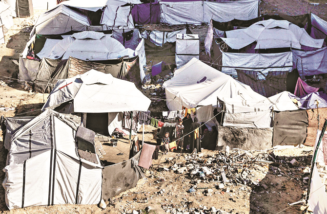 غزہ میں آنے والے ٹرکوں سے بنیادی ضرورت بھی پوری نہیں ہوتی: حماس