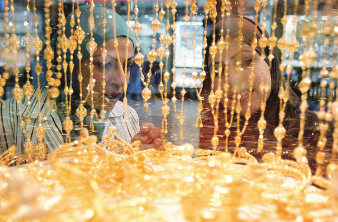 فتاوے:  وارثوں کے حقوق شرع نے متعین کئے ہیں ، ان میں کمی بیشی کا حق کسی کو نہیں 