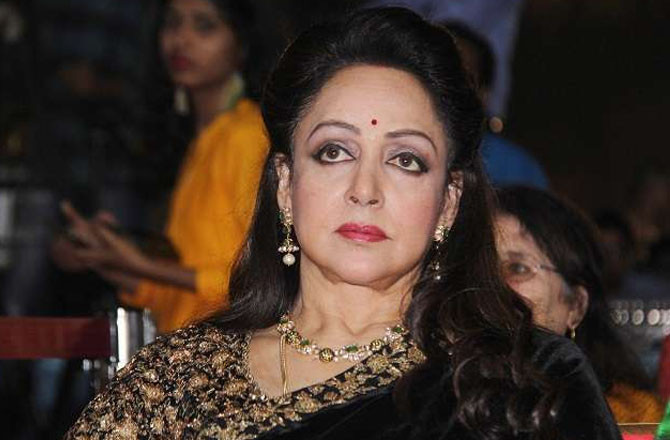 دھرمیندر کی آخری رسومات میں جلدبازی کیوں کی گئی؟