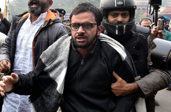 عمر خالد کو مقامی عدالت سے۱۴؍ دن کی عبوری ضمانت