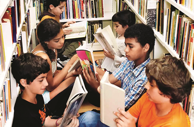 آئیے کوئی خواب بُنیں، ویژن، خاکہ، کوئی منصوبہ تیار کریں آئندہ رُبع صدی کیلئے!