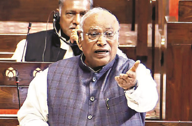 وندے ماترم پر بی جے پی اور کانگریس صدور میں تلخ بحث