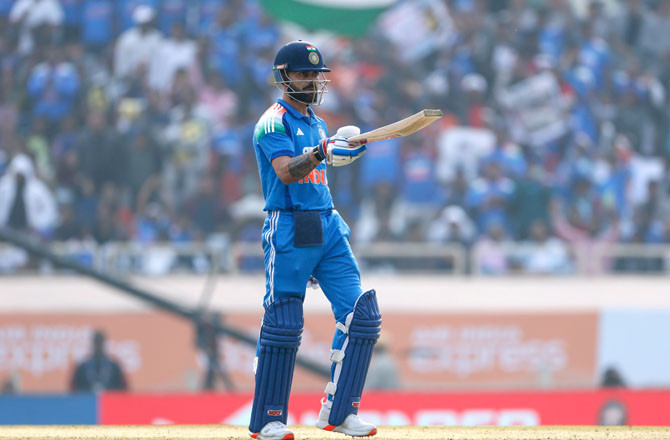 وراٹ کوہلی کی سنچری نے مستقبل کے منصوبوں پر بحث کو جنم دیا