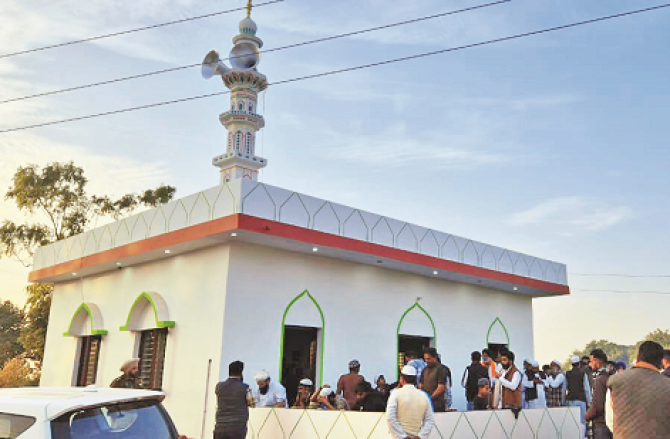 پنجاب کے مالیر کوٹلہ میں سکھ بھائیوں کی عطیہ کردہ زمین پرمدینہ مسجد کی تعمیرمکمل