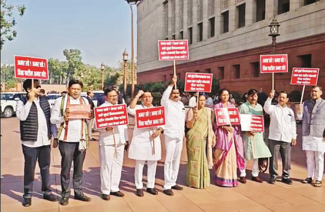 نوی ممبئی ایئرپورٹ کو ڈی بی پاٹل سے منسوب کرنے کیلئے احتجاج