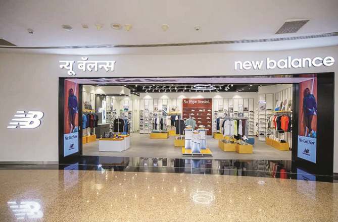 نیو بیلنس:آرام دہ جوتوں اور کھیل سے متعلق ملبوسات کا بہترین مرکز